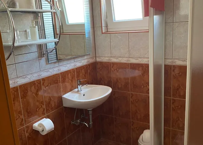 アパート Simona メドゥリン