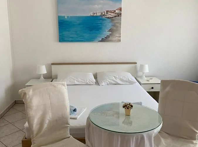 アパート Simona メドゥリン