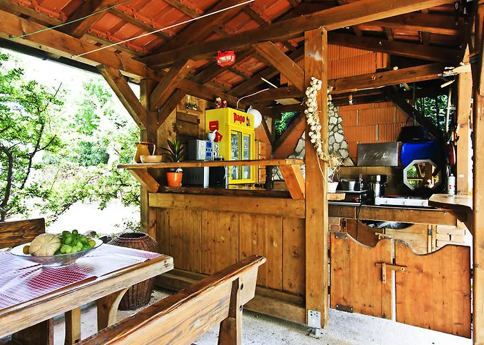 アパート Simona メドゥリン