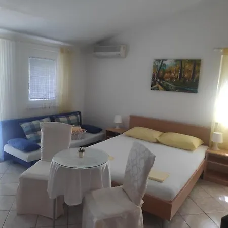 Simona Apartment