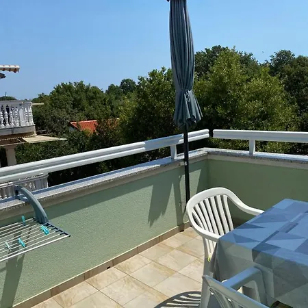 Simona Apartman