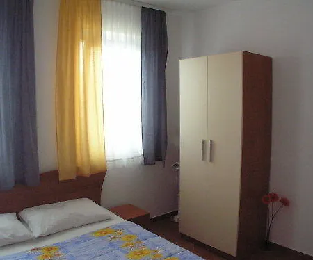 Apartment Simona Medulin
