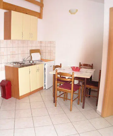 Apartment Simona Medulin