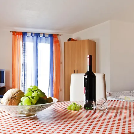 Apartment Simona Medulin